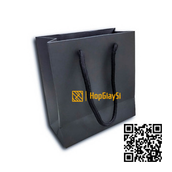 Túi Giấy Mỹ Thuật Màu Đen size 14 x 7 x 15cm