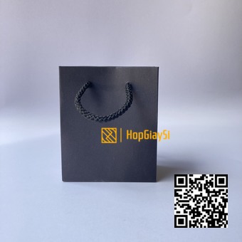 Túi giấy đựng quà size 10 x 5 x 12cm màu đen