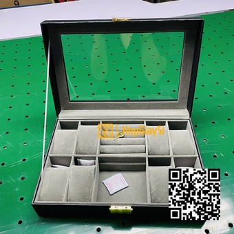 Hộp đựng 8 đồng hồ và trang sức nắp kính, bọc da cao cấp màu đen - xám trung