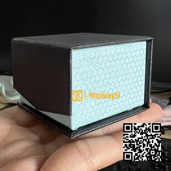 Hộp Nhẫn Nam Châm Cao Cấp Màu Đen - Xanh Ngọc Size 5 x 5 x 3.5cm