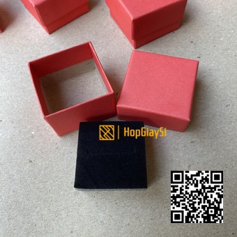 Hộp Nhẫn Giá Rẻ  (không nơ) Size 4 x 4 x 3cm màu đỏ