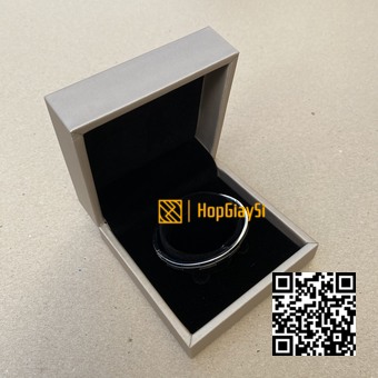 Hộp đựng vòng tay bật da cao cấp size 9.5 x 9.5 x 4cm màu vàng