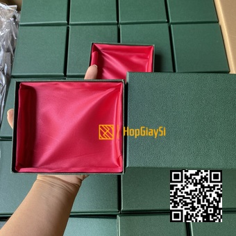 Hộp Ví Nam Giấy Giả Da Màu Xanh Lá lót Vải Đỏ   Size 13.5 x 11.5 x 3.3cm