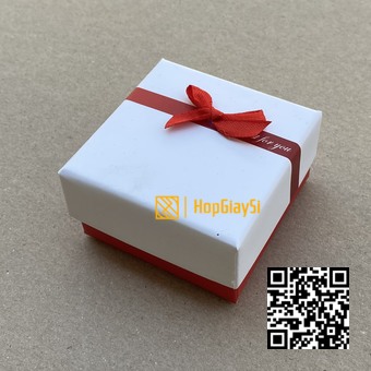 Hộp Nhẫn Giá Rẻ Giấy Màu Trắng Viền Nơ Đỏ Tươi  Size 6 x 6 x 3.2cm