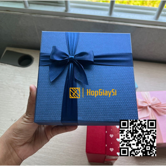 Hộp Đựng Quà Cao Cấp Có Nơ Màu Xanh Dương Size 15 x 15 x 7cm