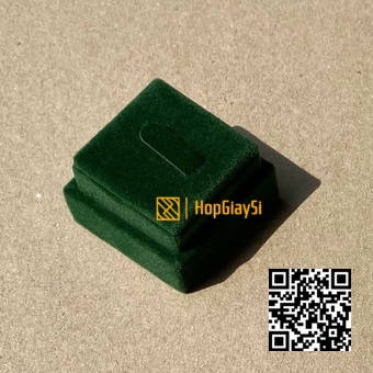 Đế trưng bày nhẫn đơn màu xanh lá