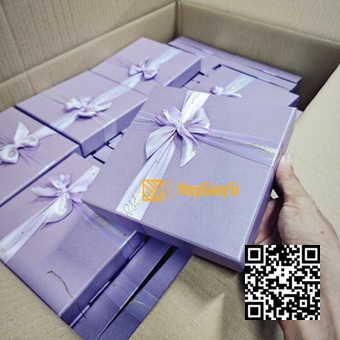Hộp Đựng Quà Cao Cấp Có Nơ Màu Tím Size 15 x 15 x 7cm