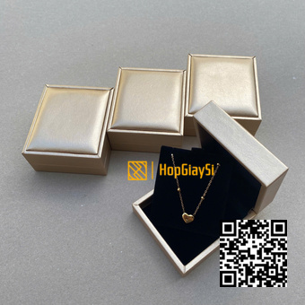 Hộp đựng dây chuyền bật da cao cấp size 8.3 x 7.3 x 3.5cm màu vàng 24